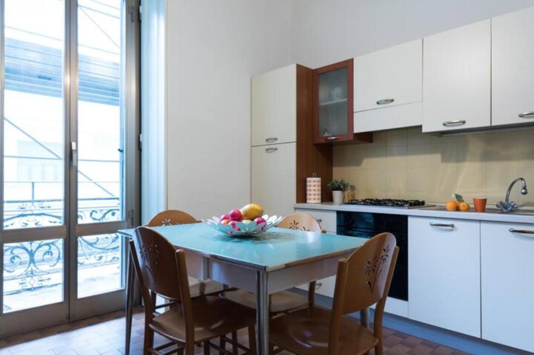 Stazione Centrale Vintage Apartment Милан Экстерьер фото